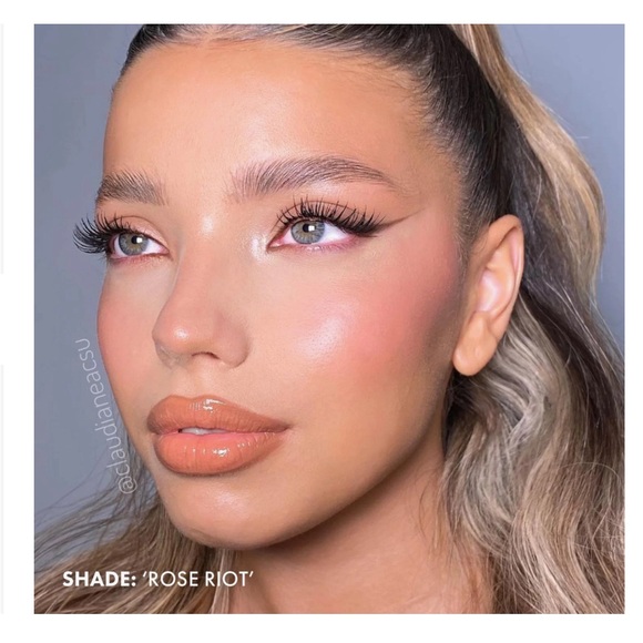 5/$35 Iconic London Sheer blush in color Rose Riot (New in original box) - Picture 5 of 8